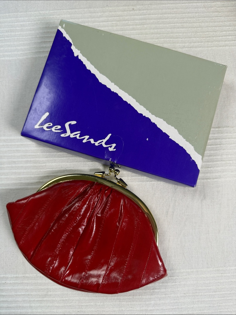 Glossy Red Kiss-Lock Clutch